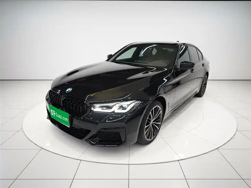 BMW 5 Series 2023 530Li Leading M Sports Package купить на сайте DeffCars