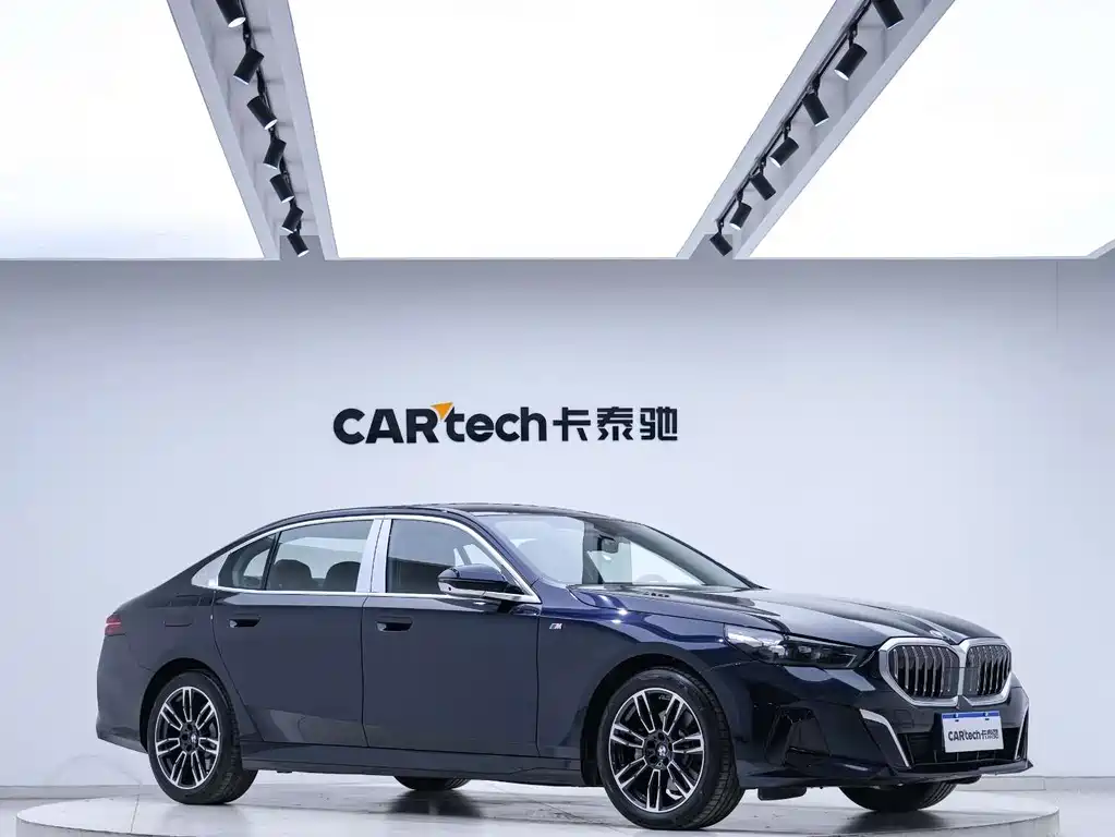 BMW 5 Series 2024款 530Li 领先型 M运动套装 купить на сайте DeffCars