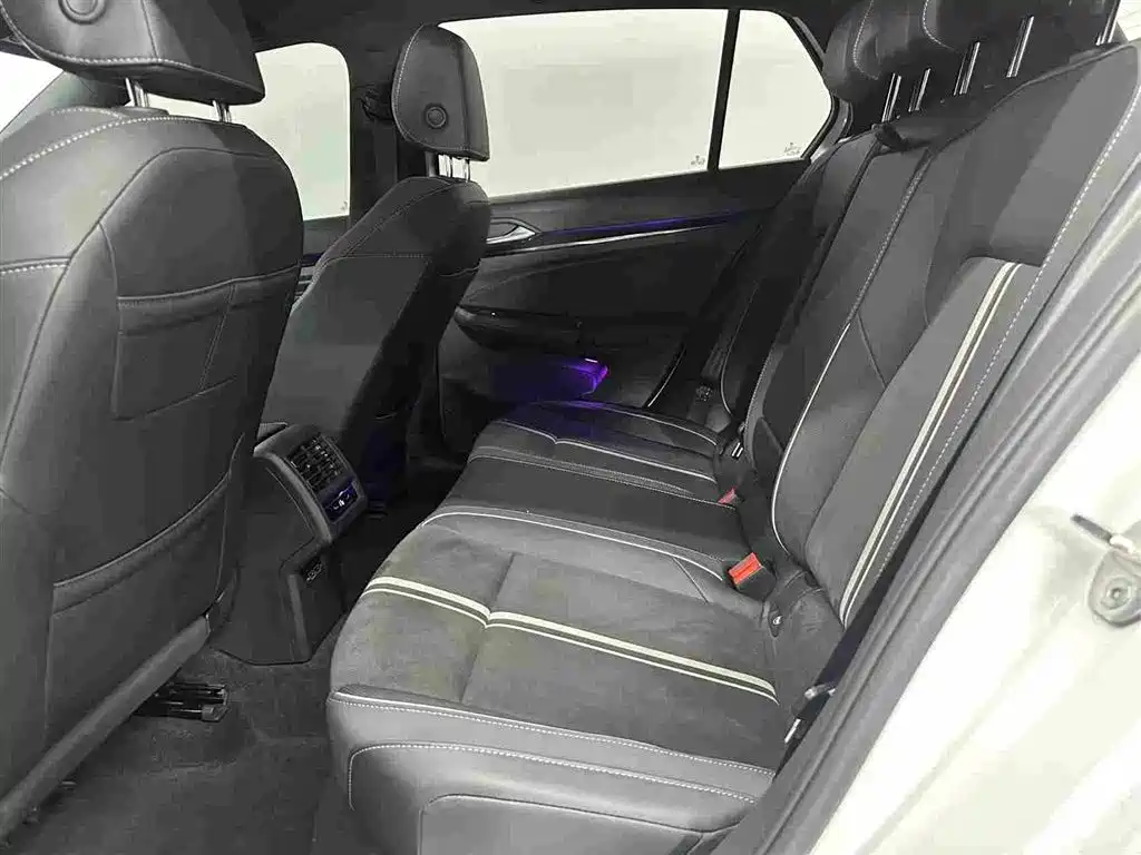 Golf 2023 280TSI DSG R-Line Lite купить на сайте DeffCars