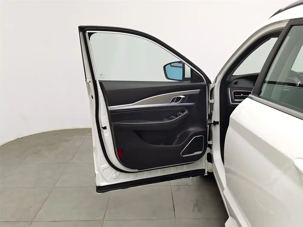 Jietu X70 2020 1.5T manual smooth version 5 seats купить на сайте DeffCars