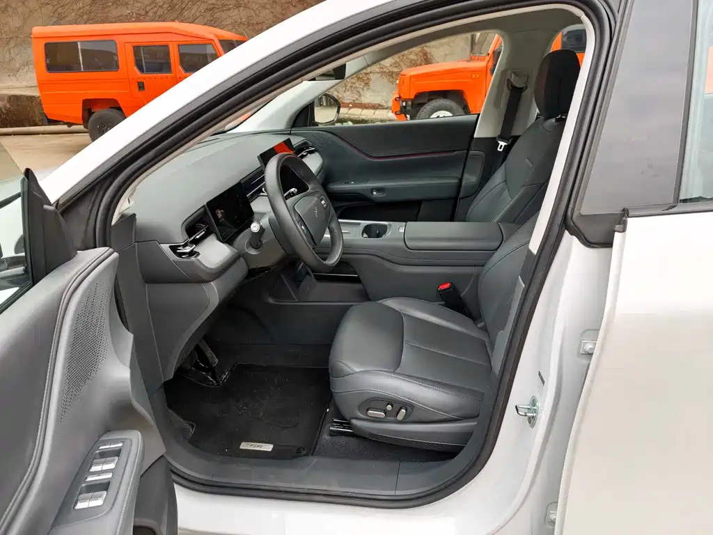 Xpeng G6 2025 model 625 long battery life Max flagship version купить на сайте DeffCars