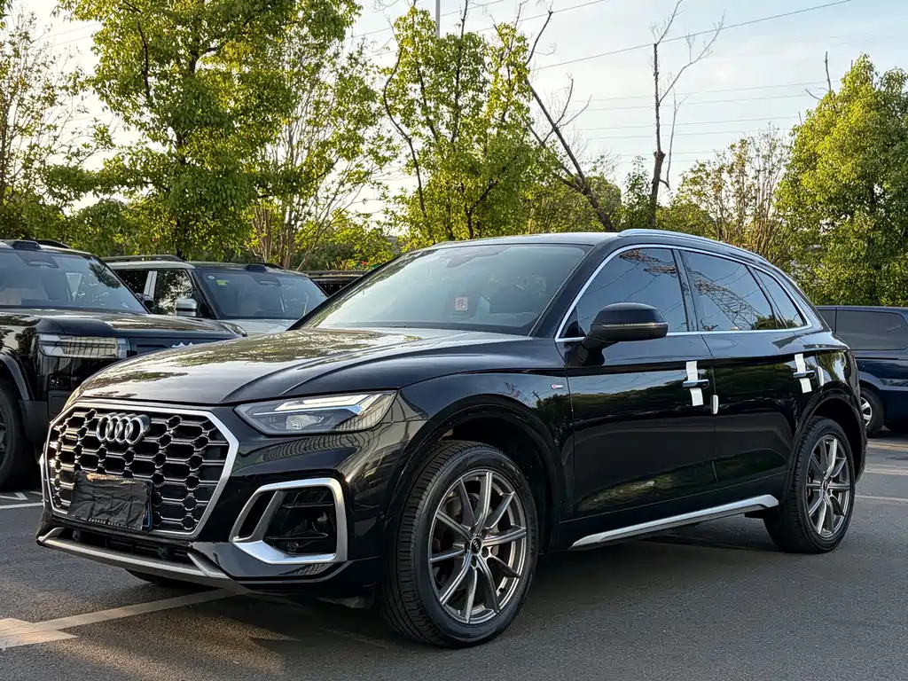 Audi Q5L 2022 40T luxury and dynamic model купить на сайте DeffCars