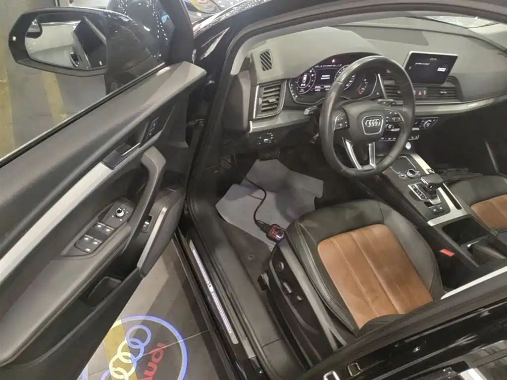 Audi Q5L 2020 facelift 40 TFSI enjoys fashionable style купить на сайте DeffCars