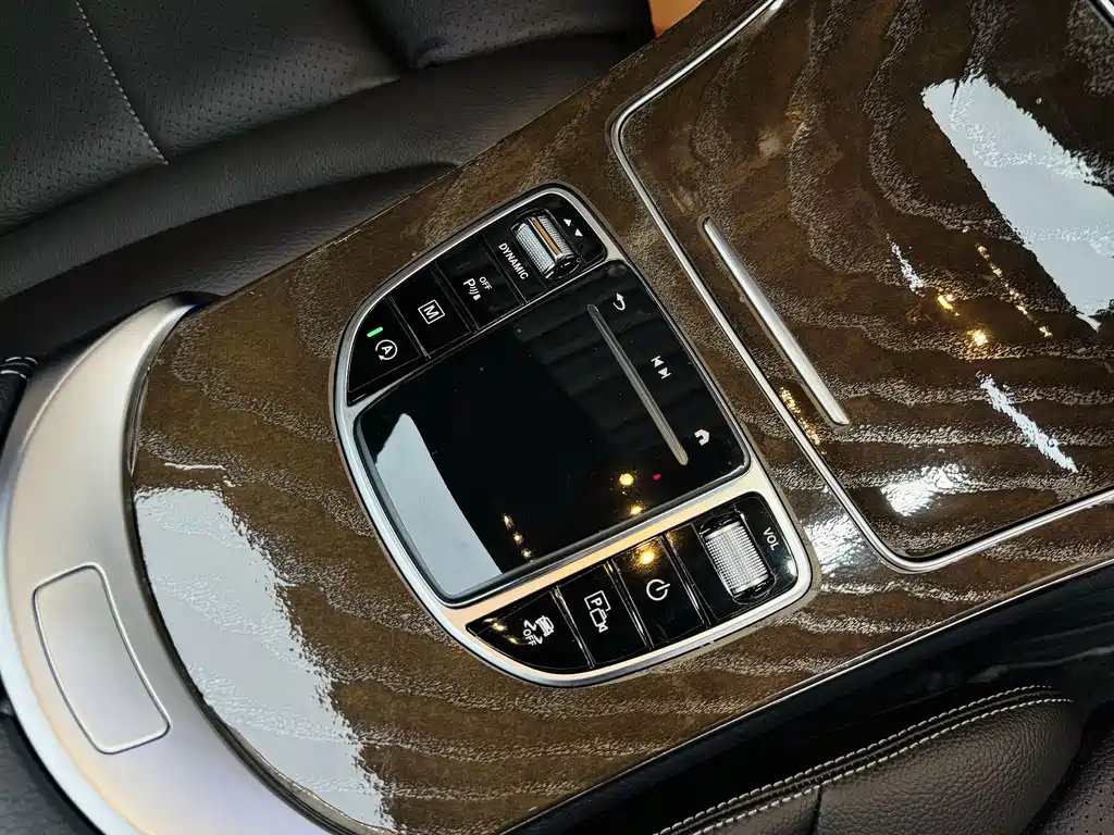 Mercedes-Benz GLC 2022 GLC 260 L 4MATIC luxury model купить на сайте DeffCars