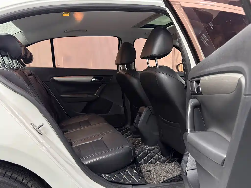 Lavida 2013 facelift 1.4TSI DSG comfort version купить на сайте DeffCars
