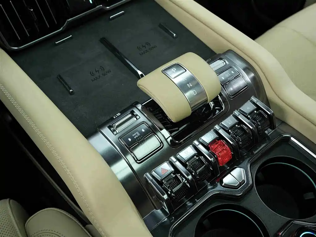 Leopard 8 2025 Zhiyong flagship version 6 seats купить на сайте DeffCars