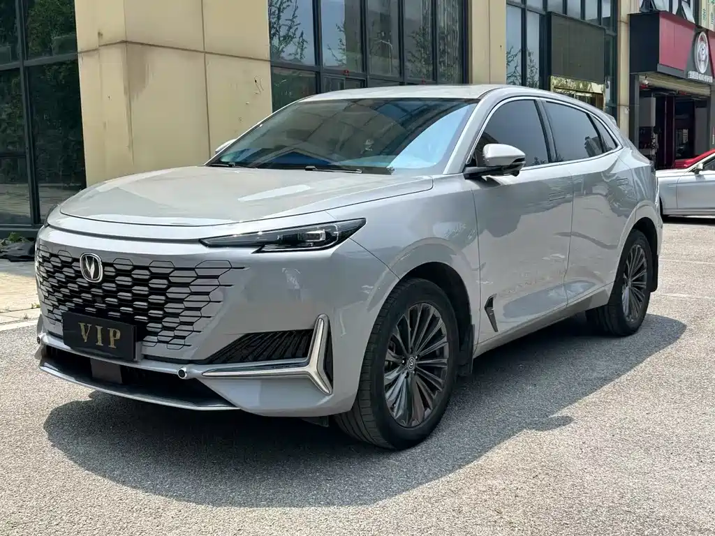 Changan UNI-K 2021 2.0T Excellent Model купить по цене 2 196 930 ₽  на сайте DeffCars