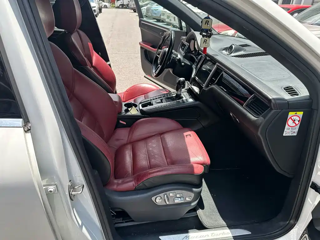 Macan 2017 Turbo 3.6T купить на сайте DeffCars