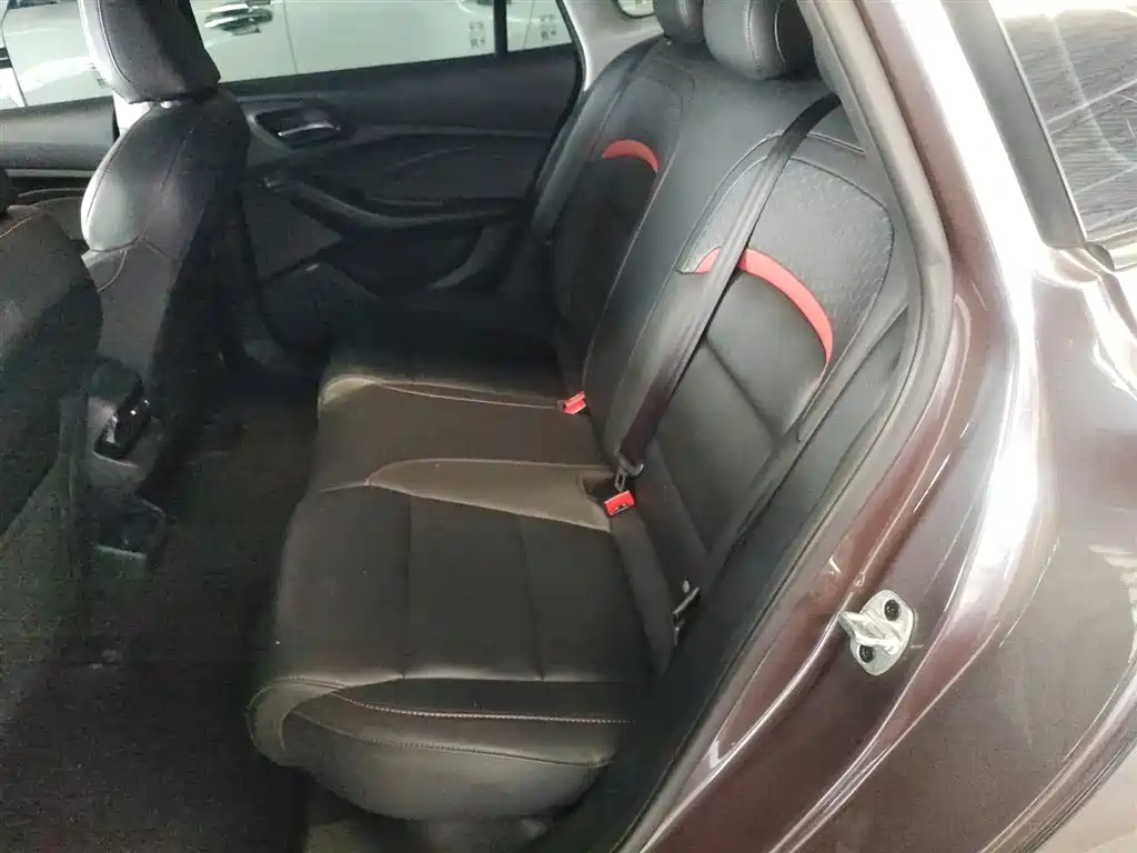MG5 2022 180DVVT CVT Youth Flagship Edition купить на сайте DeffCars
