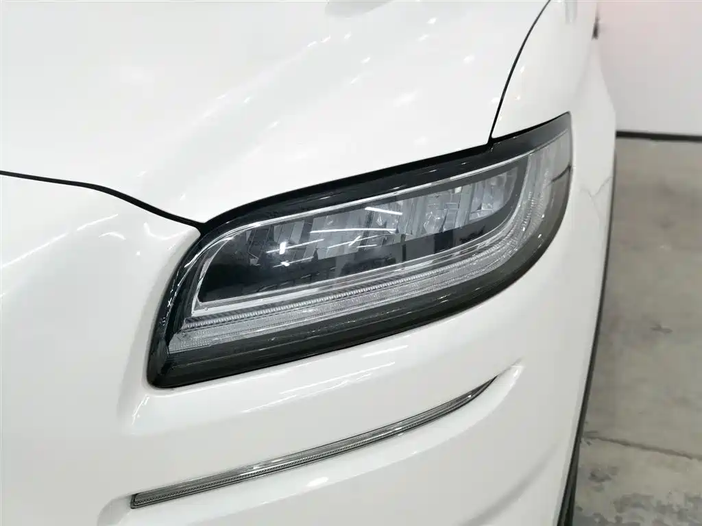 Voyager 2021 2.0T four-wheel drive exclusive edition купить на сайте DeffCars