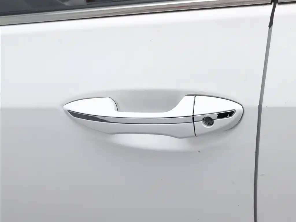 Corolla 2017 facelift 1.6L manual GL купить на сайте DeffCars
