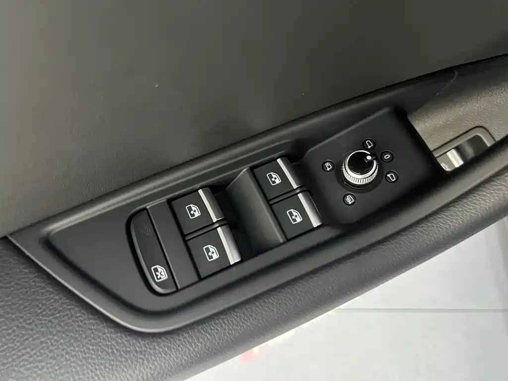 Audi A4L 2022 40 TFSI quattro RS kit combustion speed type купить на сайте DeffCars