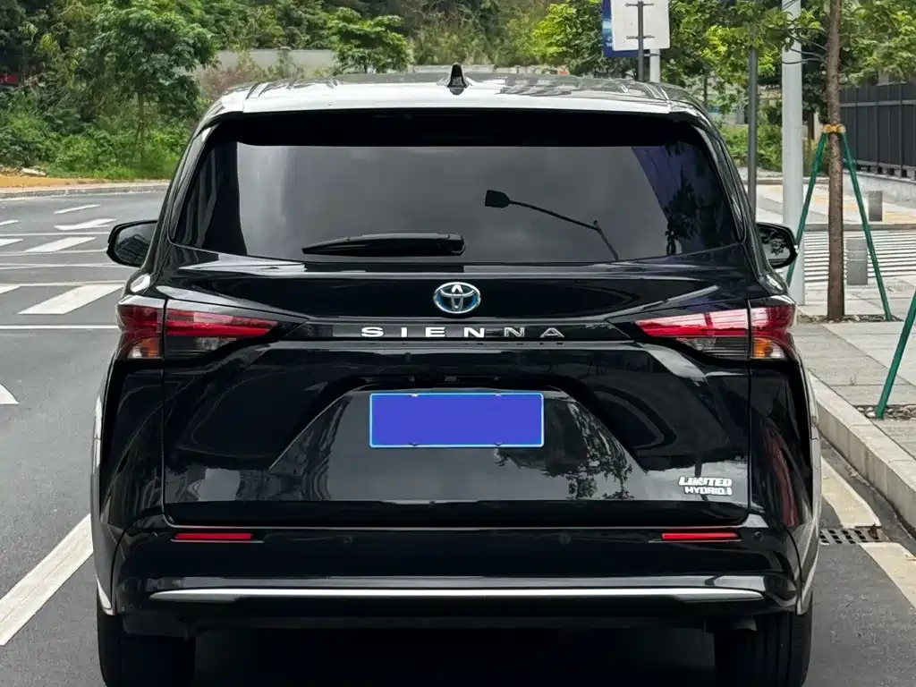 SIENNA 2021 2.5L Hybrid Premium Edition купить на сайте DeffCars