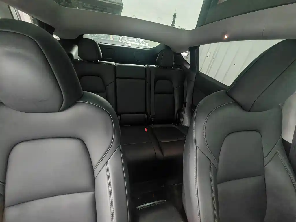 Model Y 2023 long-range all-wheel drive version купить на сайте DeffCars