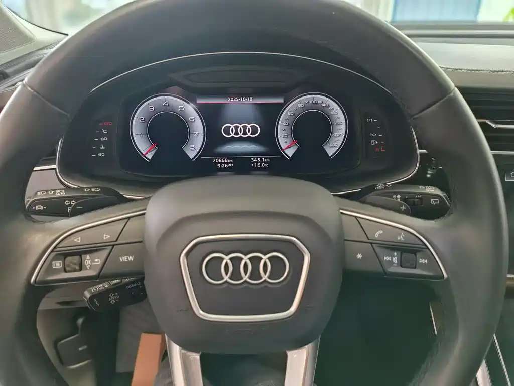 Audi Q7 2023 55 TFSI quattro S premium model купить на сайте DeffCars