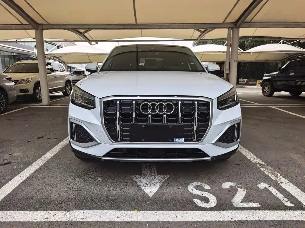 Audi Q2L 2022 35 TFSI fashionable and dynamic купить на сайте DeffCars