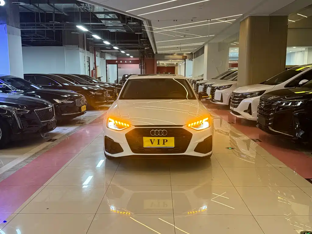 Audi A4L 2020 40 TFSI Fashionable and Dynamic купить на сайте DeffCars