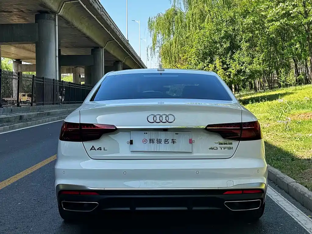Audi A4L 2023 40 TFSI Fashionable and Dynamic купить на сайте DeffCars