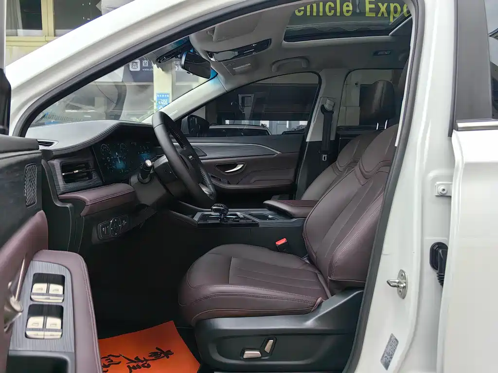 Jietu X90 PLUS 2024 model 1.6TD DCT villa 7 seats купить на сайте DeffCars