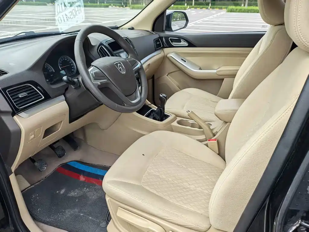Baojun 730 2014 1.5L manual standard 7 seats купить на сайте DeffCars