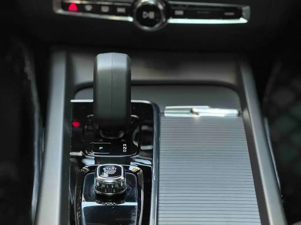 Volvo S60 2023 B4 Zhiyuan Luxury Edition купить на сайте DeffCars