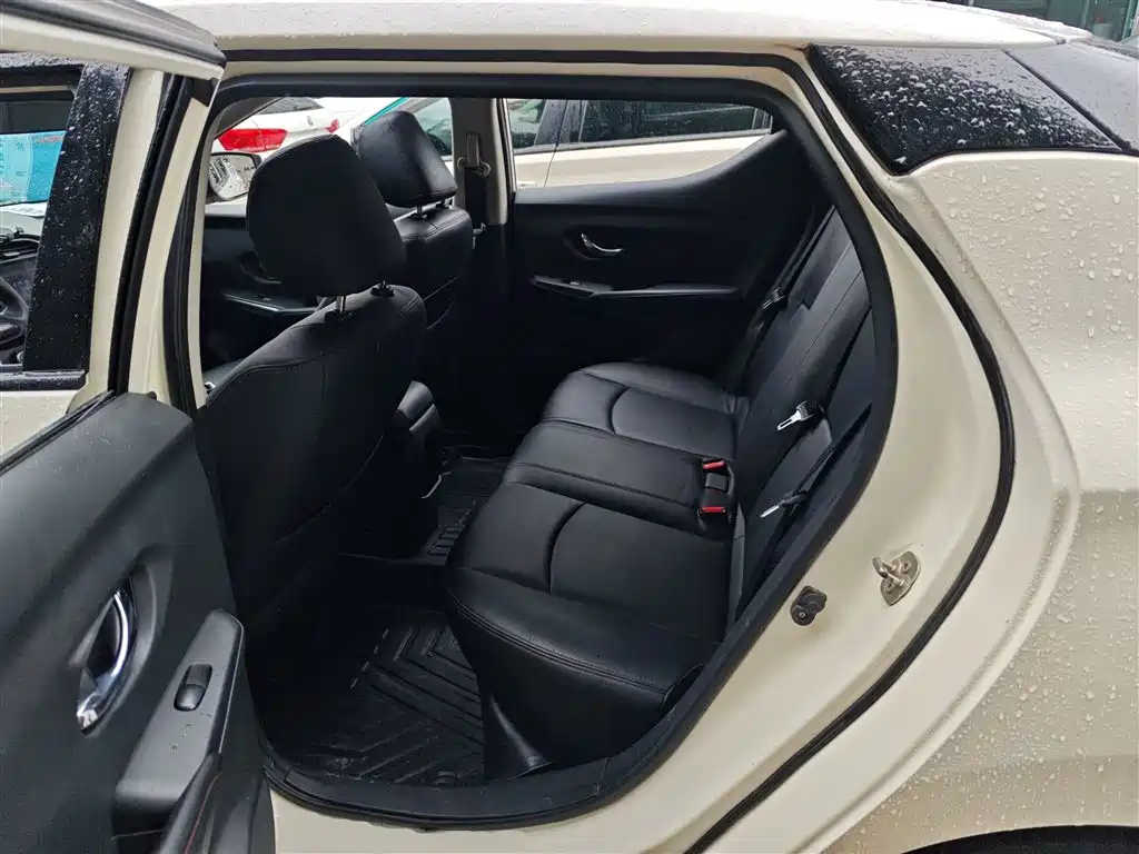 Bluebird 2019 1.6L manual cool version National VI купить на сайте DeffCars