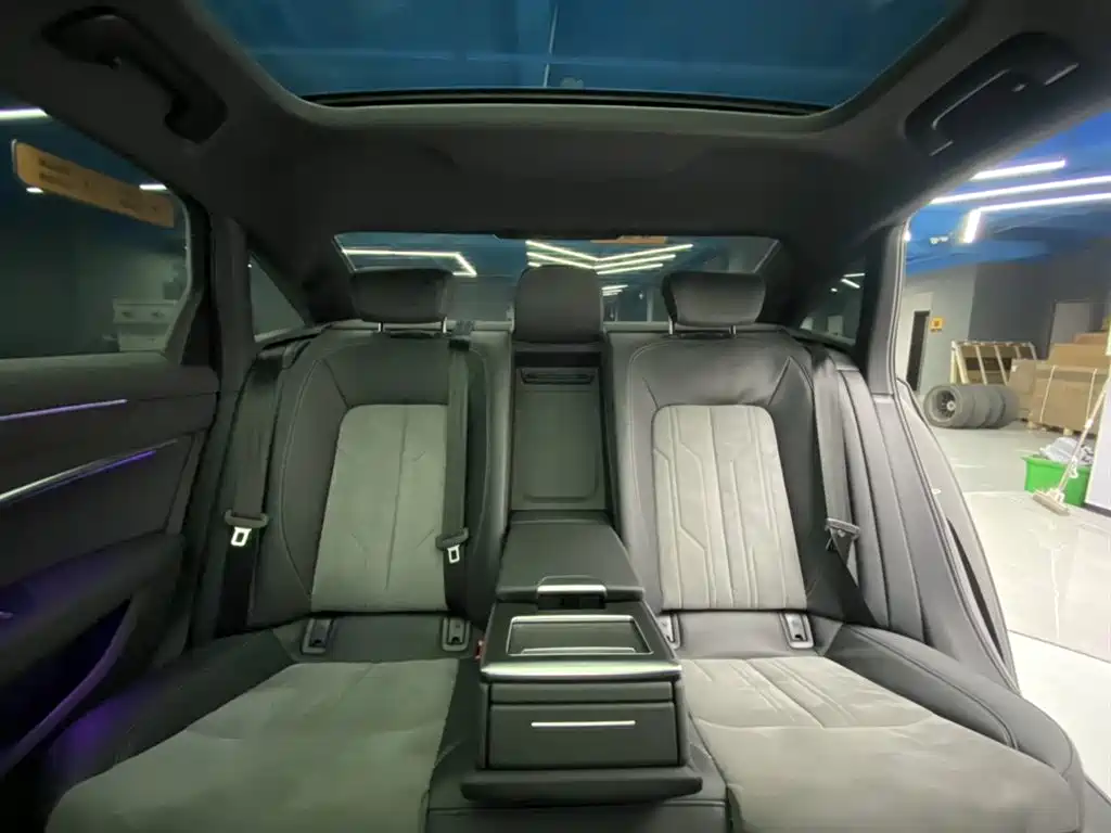 Audi A6L 2024 45 TFSI quattro exclusive dynamic model купить на сайте DeffCars