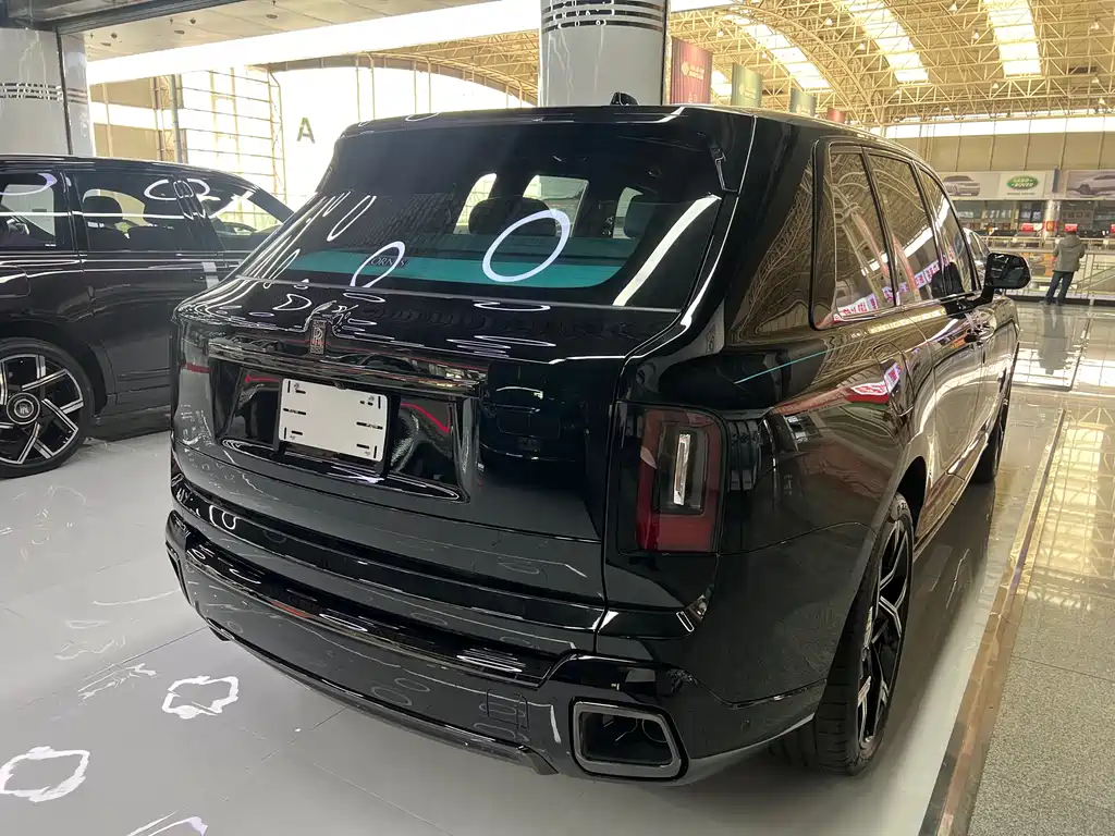 Cullinan 2024 Black Badge купить на сайте DeffCars
