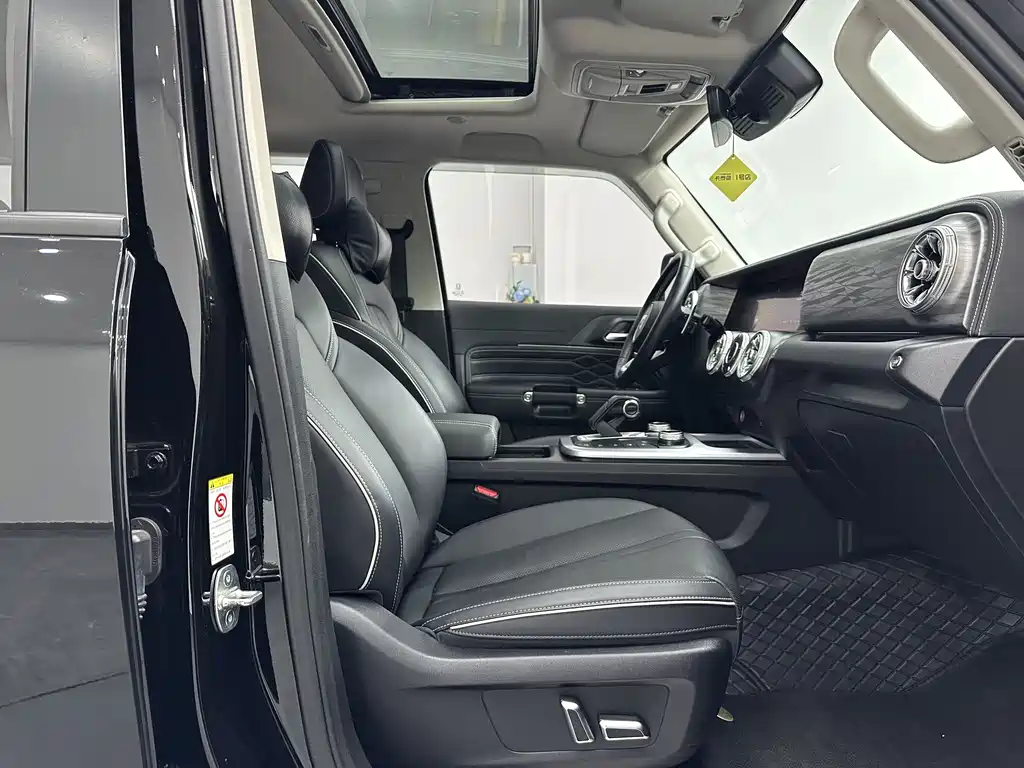 Tank 300 2021 City Edition 2.0T Very Stylish купить на сайте DeffCars