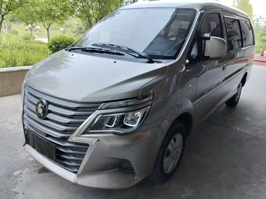 Lingzhi 2023 M5L 1.6L Basic 7-seater купить на сайте DeffCars