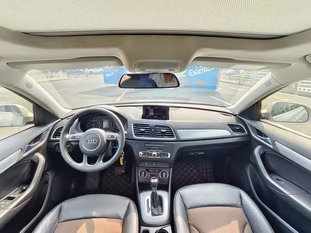 Audi Q3 2018 30th Anniversary Model 30 TFSI Fashion Model купить на сайте DeffCars