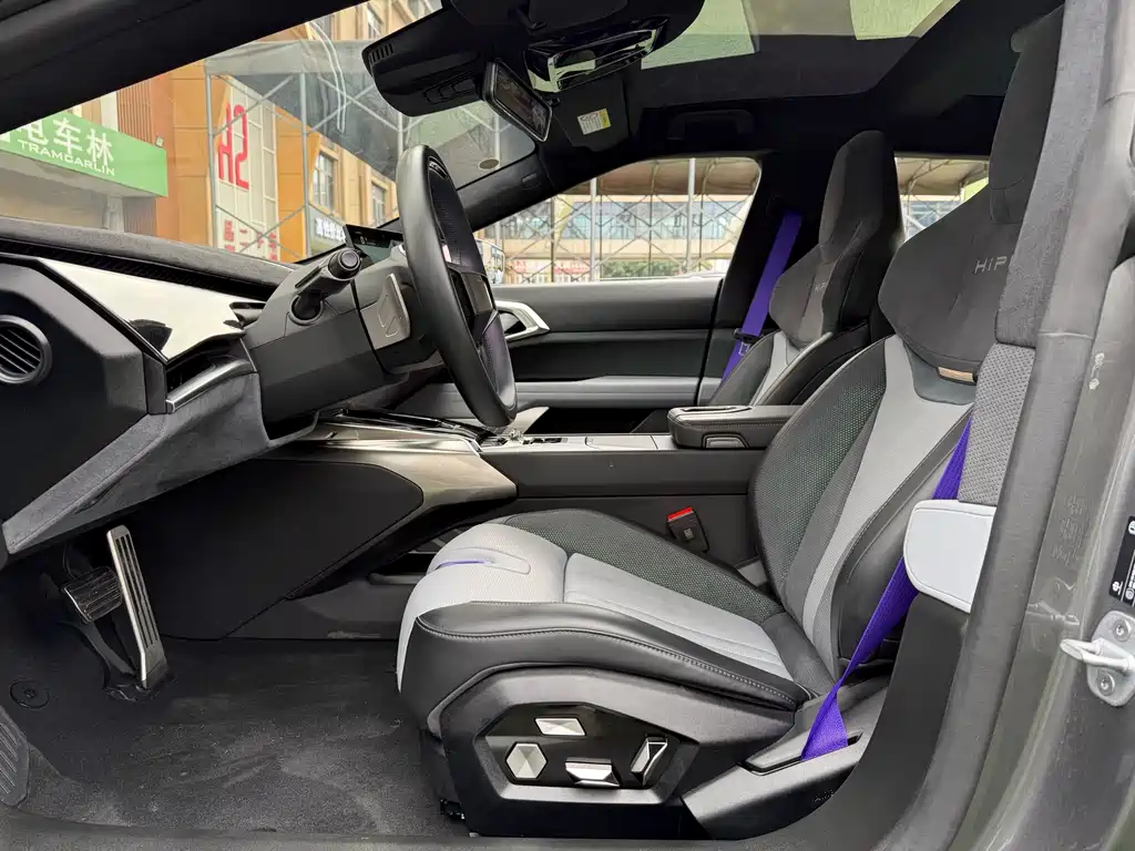 Gaohe HiPhi Z 2023 five-seater version купить на сайте DeffCars