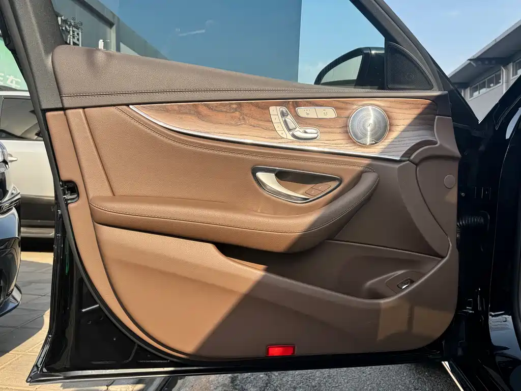 Mercedes-Benz E-Class 2022 Model Three E 300 L Luxury Model купить на сайте DeffCars