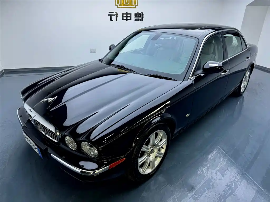 Jaguar XJ 2005 XJ8L 4.2 купить на сайте DeffCars