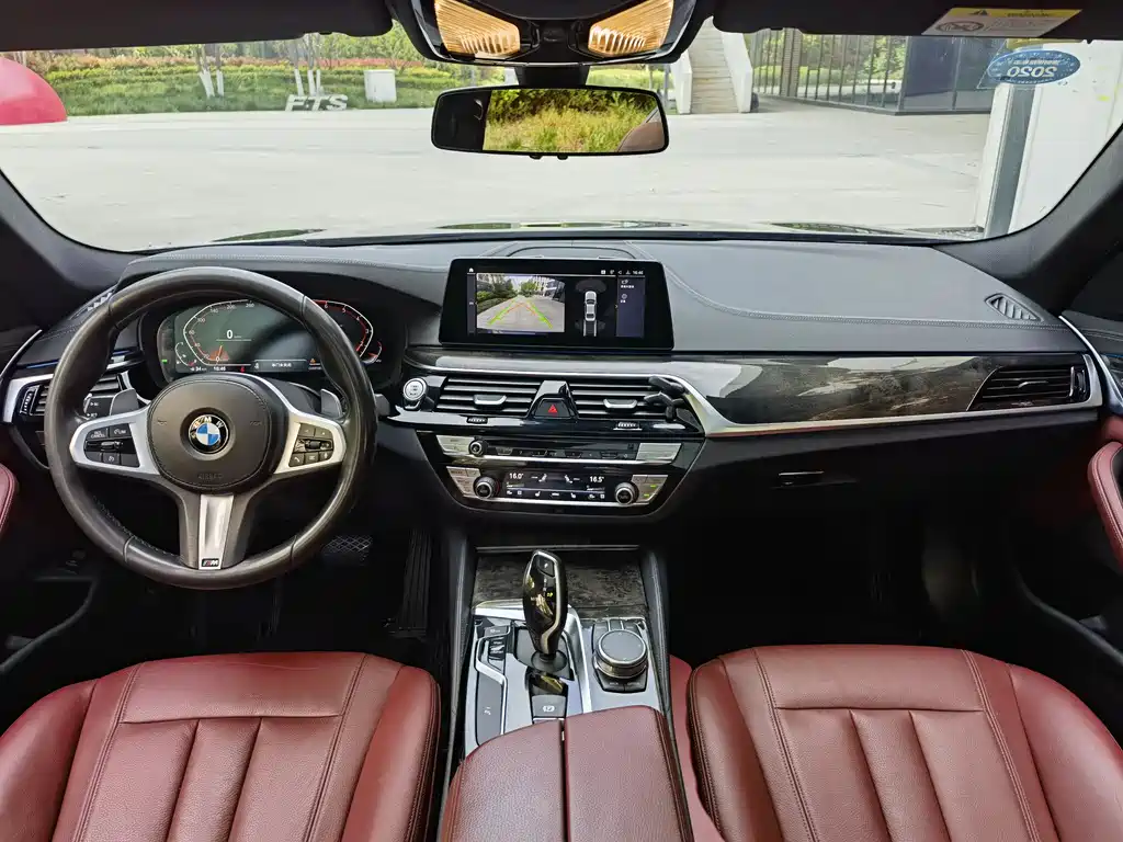 BMW 5 Series 2020 530Li Leading M Sports Package купить на сайте DeffCars