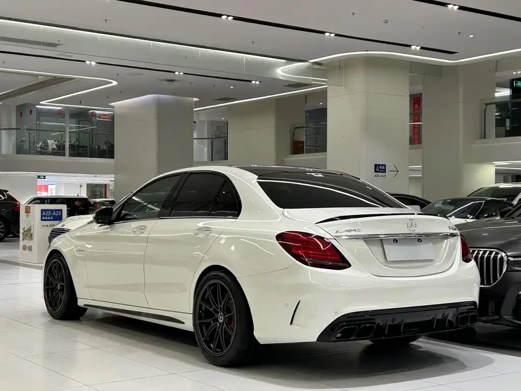 Mercedes-Benz C-Class AMG 2019 AMG C 63 S купить на сайте DeffCars