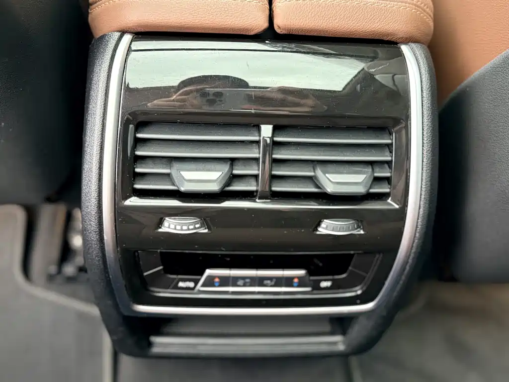 BMW X7 2021 xDrive40i Leading Luxury Package купить на сайте DeffCars