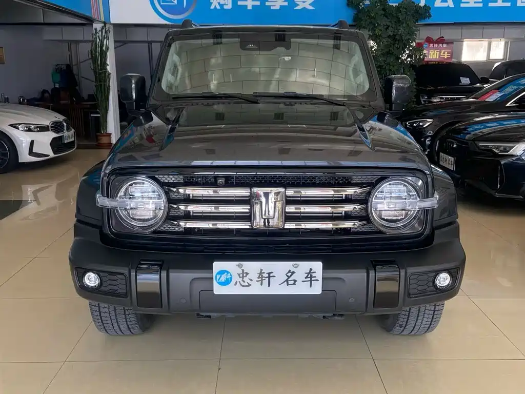 Tank 300 2024 2.0T Traverser купить на сайте DeffCars