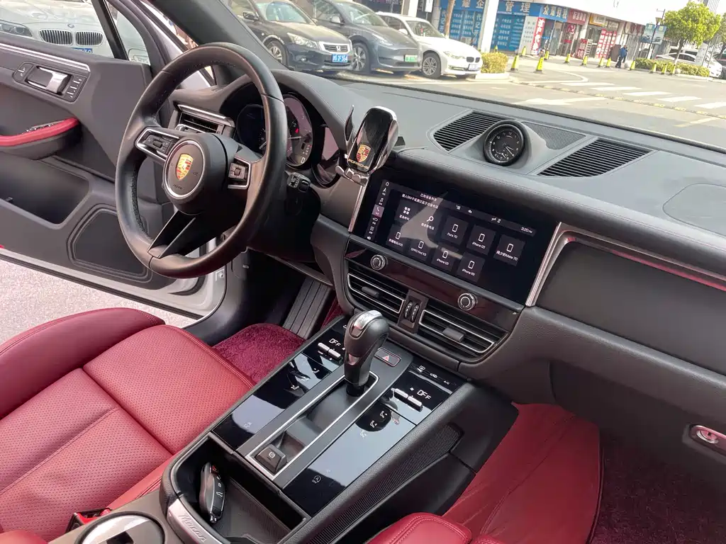 Macan 2023 Macan 2.0T купить на сайте DeffCars