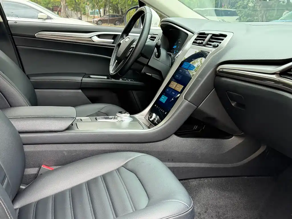 Mondeo 2020 EcoBoost 180 Luxury купить на сайте DeffCars
