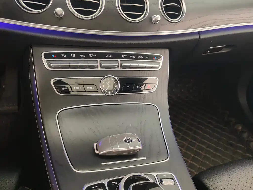 Mercedes-Benz E-Class 2018 facelift E 200 L sporty купить на сайте DeffCars
