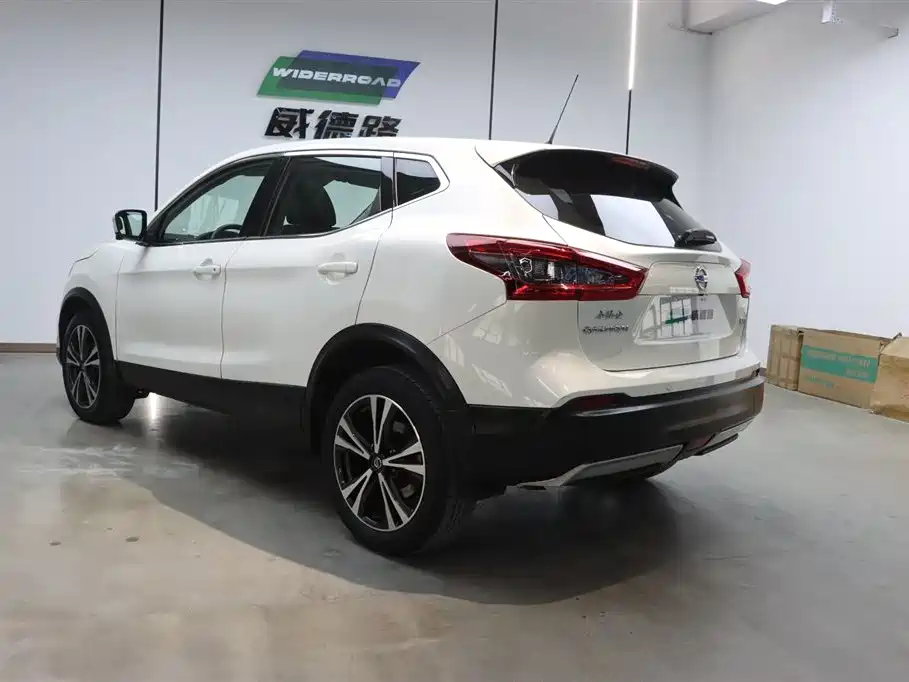 Qashqai 2021 2.0L CVT Deluxe Edition купить на сайте DeffCars