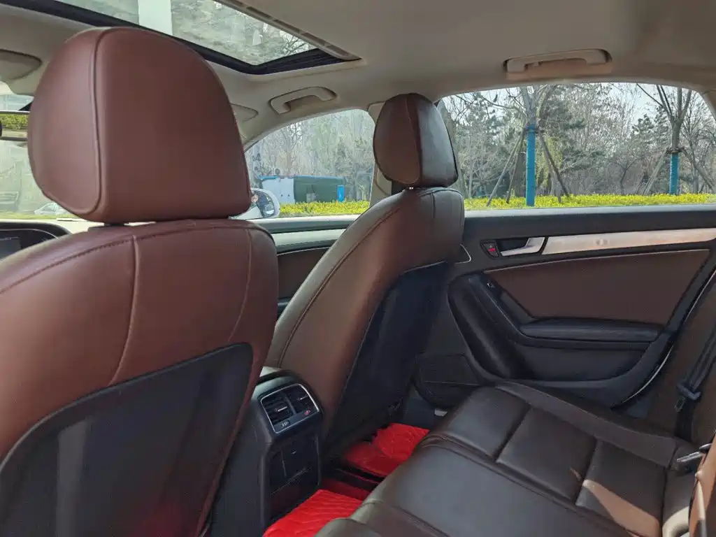 Audi A4L 2016 35 TFSI Collector's Edition Automatic Standard купить на сайте DeffCars