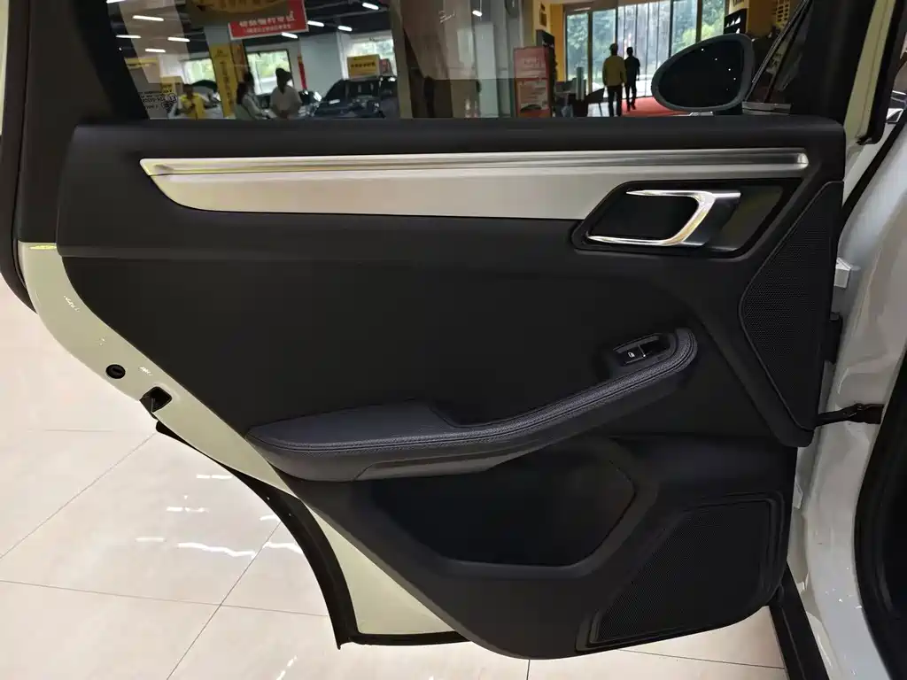Macan 2018 Macan 2.0T купить на сайте DeffCars