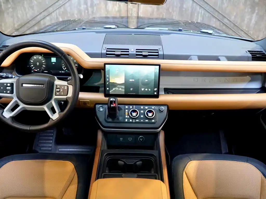 Land Rover Defender 2024 110 3.0T P400 X-DYNAMIC HSE купить на сайте DeffCars