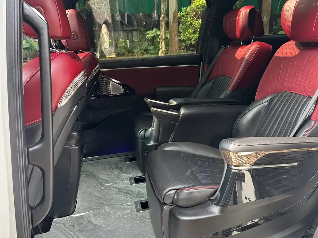 Trumpchi M8 2024 Grandmaster Series Dual Engine Royal Edition купить на сайте DeffCars