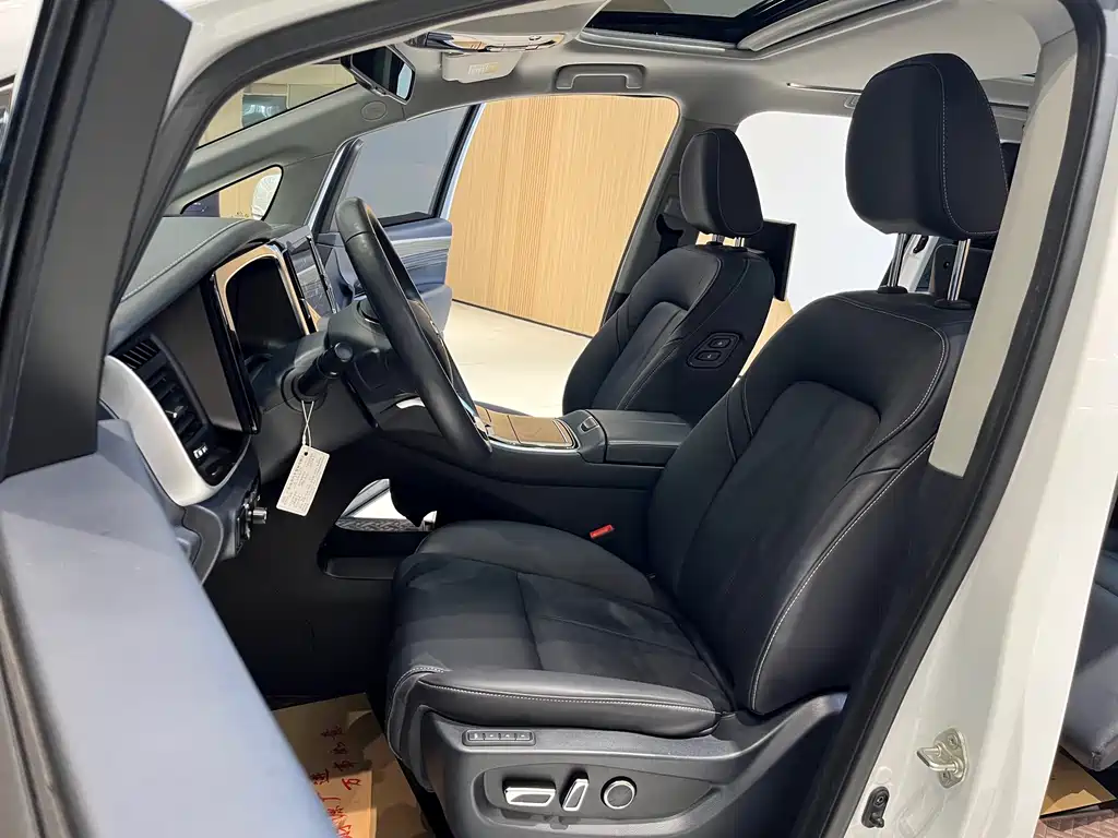 Trumpchi M8 2023 Lingxiu Series 390T Flagship Edition купить на сайте DeffCars