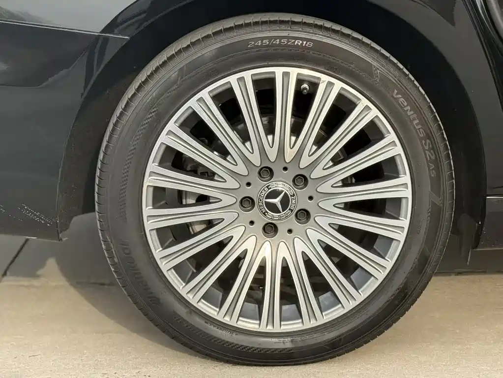 Mercedes-Benz E-Class 2022 E 300 L Luxury Model купить на сайте DeffCars