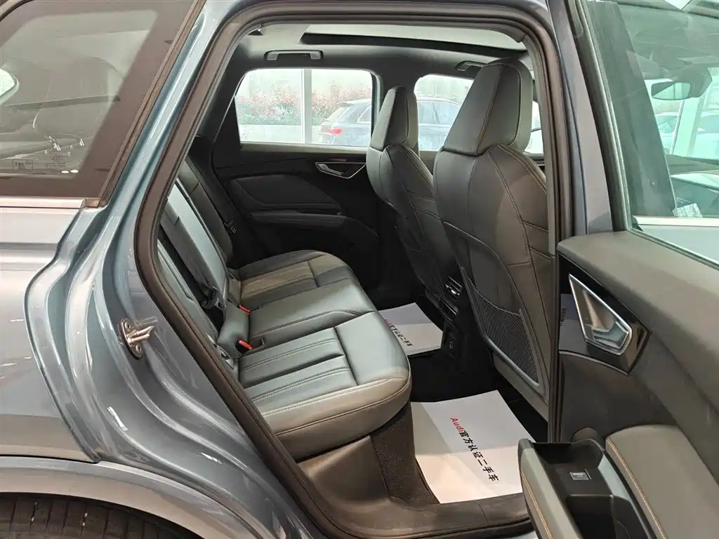 Audi Q4 e-tron 2024 40 e-tron Creative Edition купить на сайте DeffCars