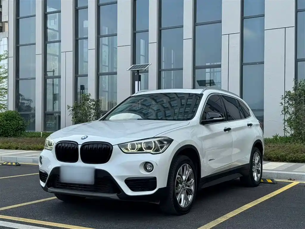 BMW X1 2018 sDrive20Li Leading Model купить на сайте DeffCars